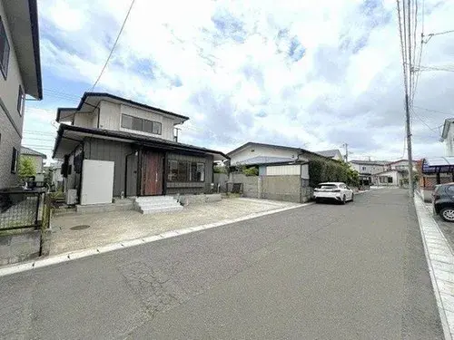 Akiya in Tomiya