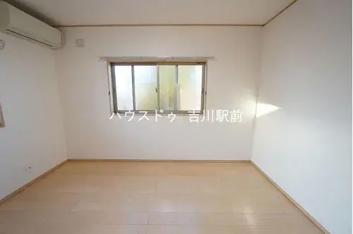 Two-story Detached House Yoshikawa City Saitama Prefecture (2)