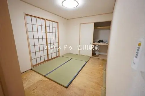 Two-story Detached House Yoshikawa City Saitama Prefecture (4)