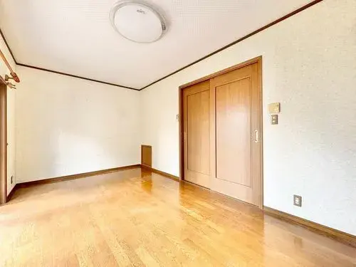全居室收纳、3层以上房产
草加市 埼玉县 (3)