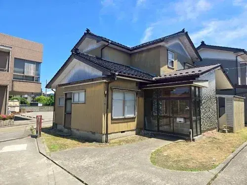 Akiya in Nyuzen Town