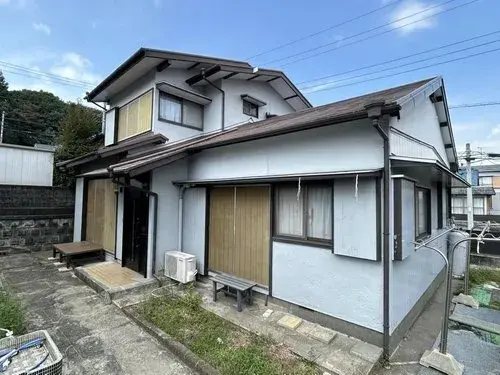 Akiya in Fuji