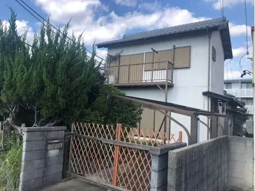 Akiya in Tsu
