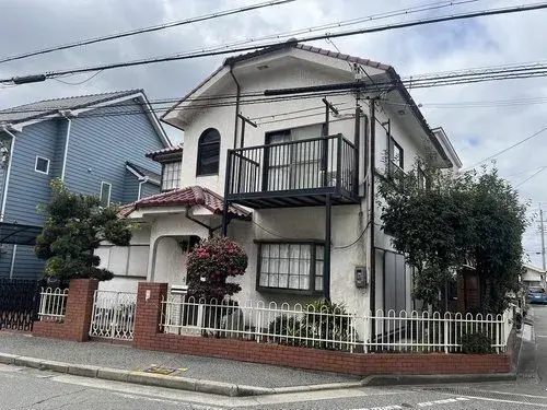 Akiya in Akashi