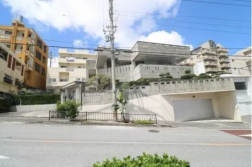 Akiya in 浦添市