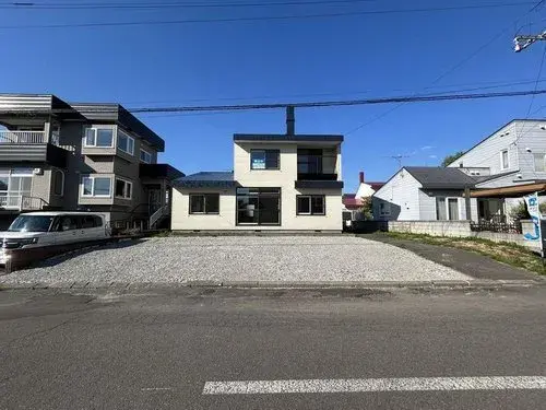 Akiya in Eniwa