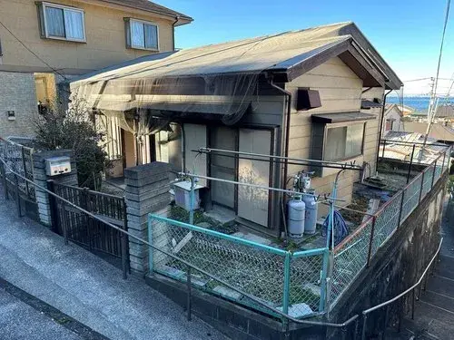Akiya in Yokosuka