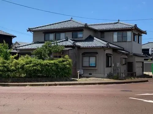 Akiya in Tsubame