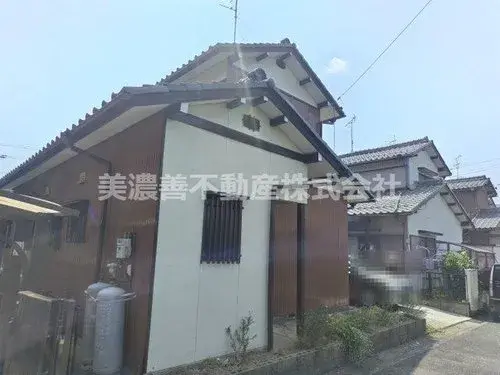 Akiya in Hashima