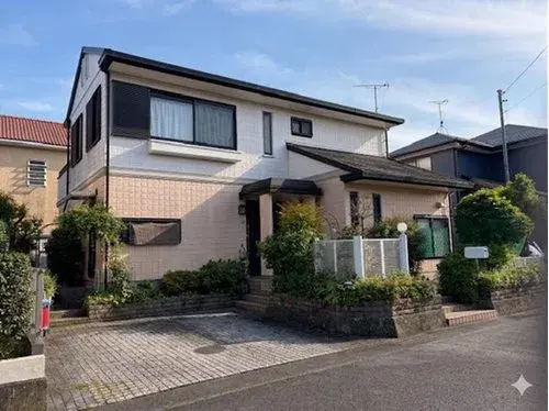 Akiya in Fuji