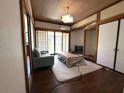 Slide 4