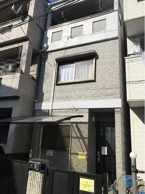 Akiya in أوساكا