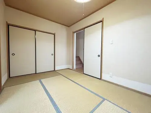 Detached House Neyagawa City Osaka Prefecture (3)
