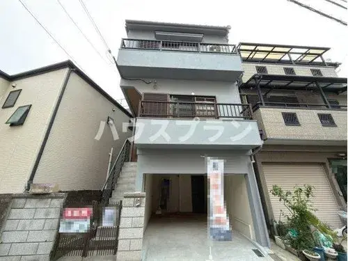 Akiya in Neyagawa