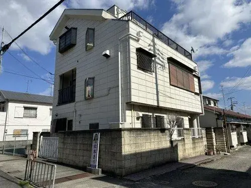 Akiya in Izumiotsu