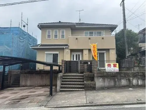Akiya in Kobe
