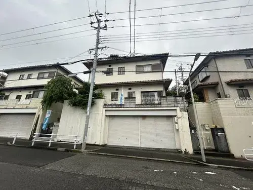 Akiya in Kobe