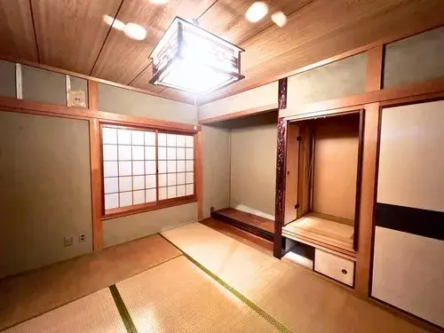 Residencia con Amplio Almacenamiento, Nishinomiya, Prefectura de Hyogo (4)