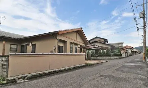 Akiya in Soja