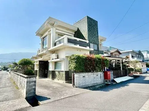 Akiya in Shikokuchuo