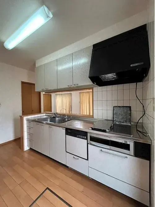4LDK Property Shikokuchuo City Ehime Prefecture (12)