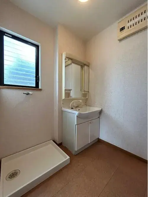 4LDK Property Shikokuchuo City Ehime Prefecture (15)