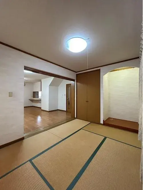 4LDK Property Shikokuchuo City Ehime Prefecture (6)