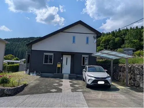 Akiya in Yufu