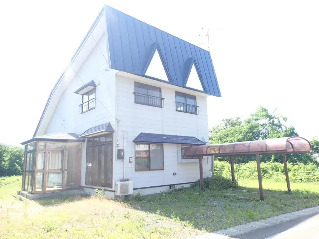 Akiya in Kitaakita