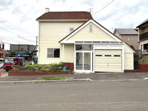 Akiya in Kiyota Ward