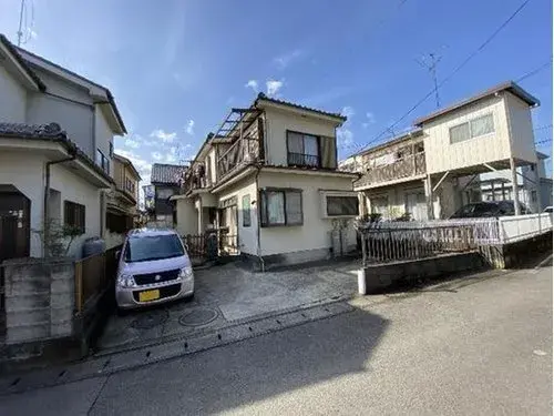 Akiya in Atsugi