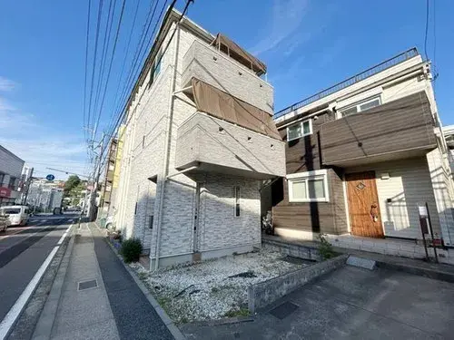 Akiya in Yokohama