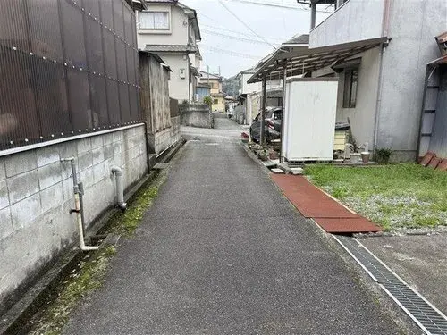 Slide 4