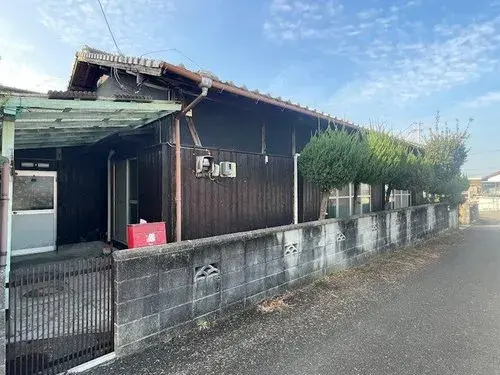 Akiya in Shikokuchuo