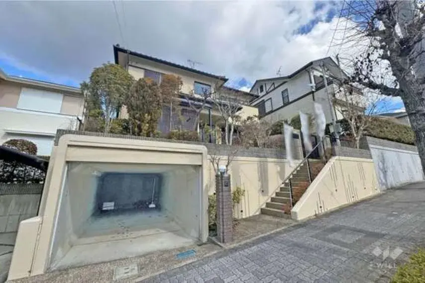 Akiya in Kawanishi