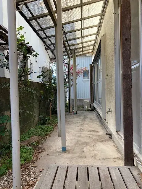Slide 4