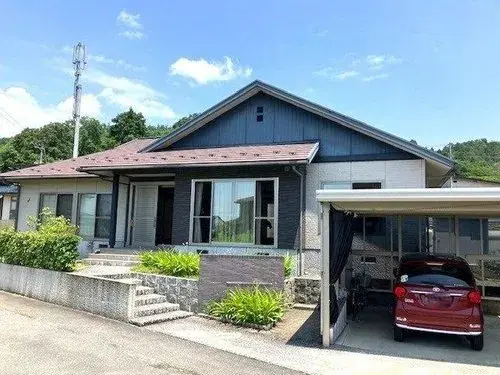 Akiya in Nanyō