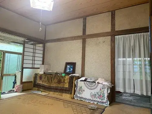 Slide 4