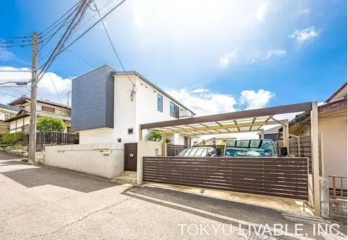 Akiya in Yokohama