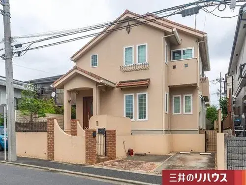 Akiya in Yokohama