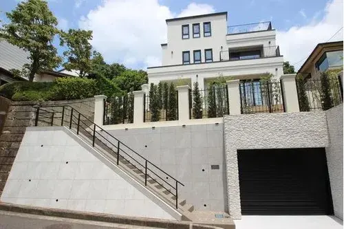 3LDK+S Property Yokohama City Aoba-ku Kanagawa Prefecture (2)