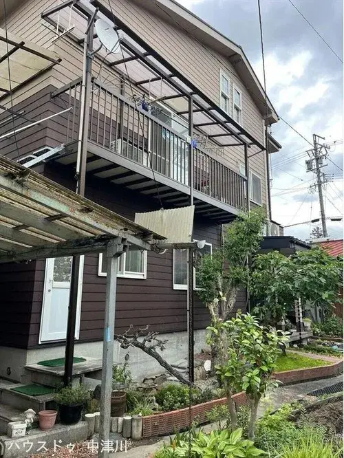 Akiya in Ena