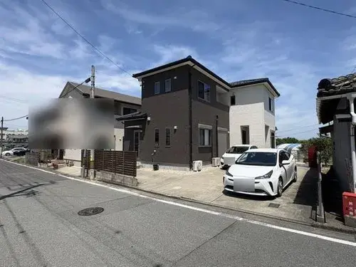 Akiya in Tsu