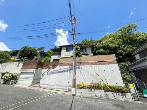 Akiya in Hirakata