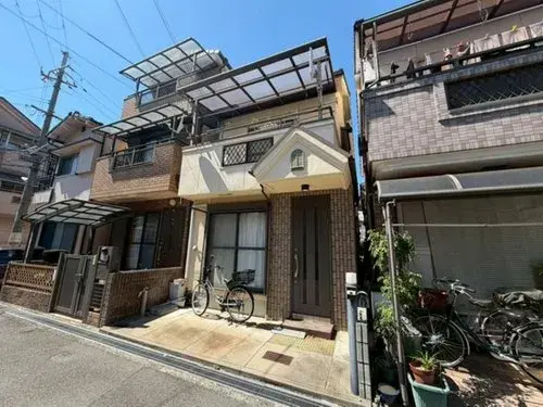 Akiya in Neyagawa