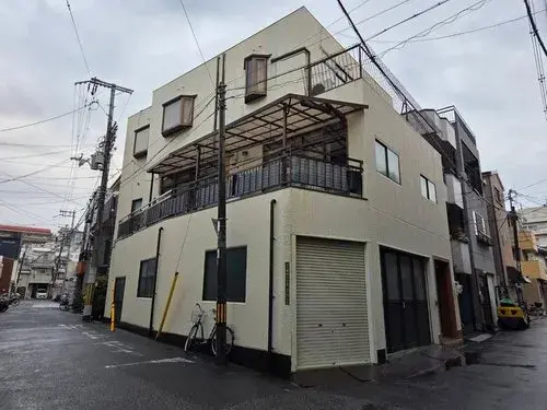 Akiya in Osaka