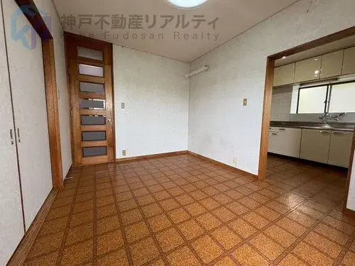 Hyogo Prefecture Nishinomiya City 5DK Property (8)