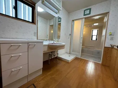 5LDK Property Tottori City Tottori Prefecture (4)