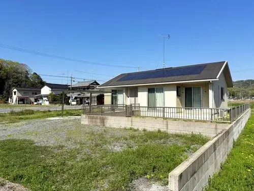 Akiya in Akaiwa