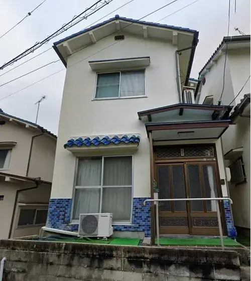 Akiya in Fuchu Town